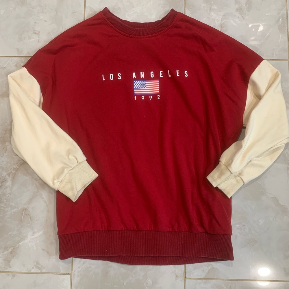 NWOT USA Crewneck